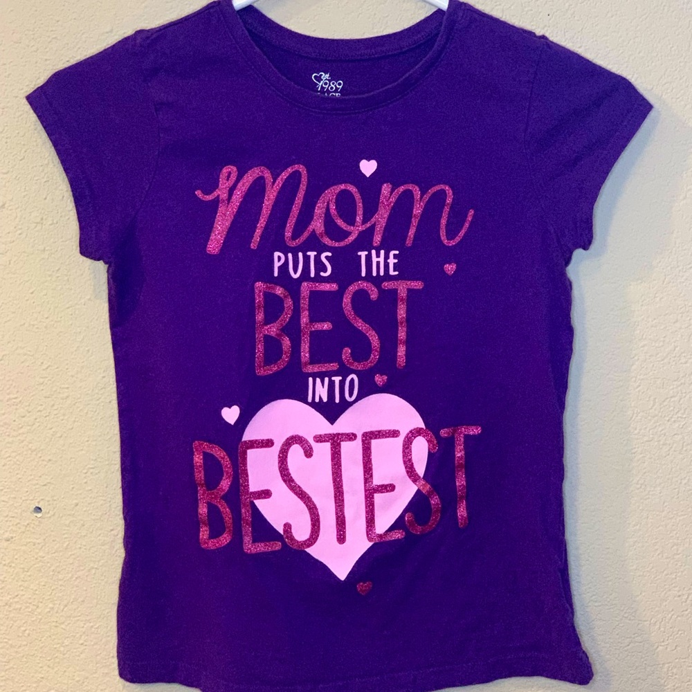 Girls Children’s Place Size 7/8 T-shirt.